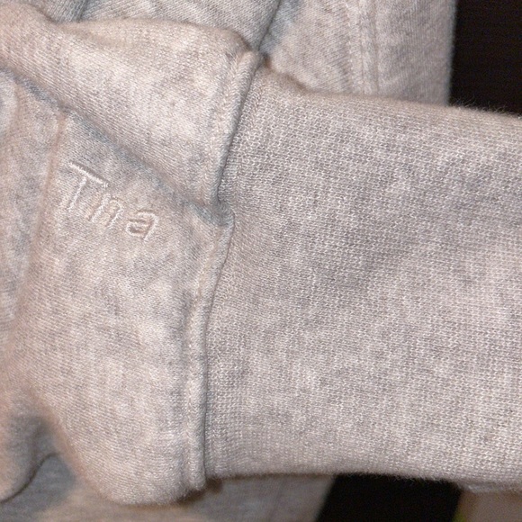 Cropped Sweatshirt ( Aritzia ) - Picture 2 of 3
